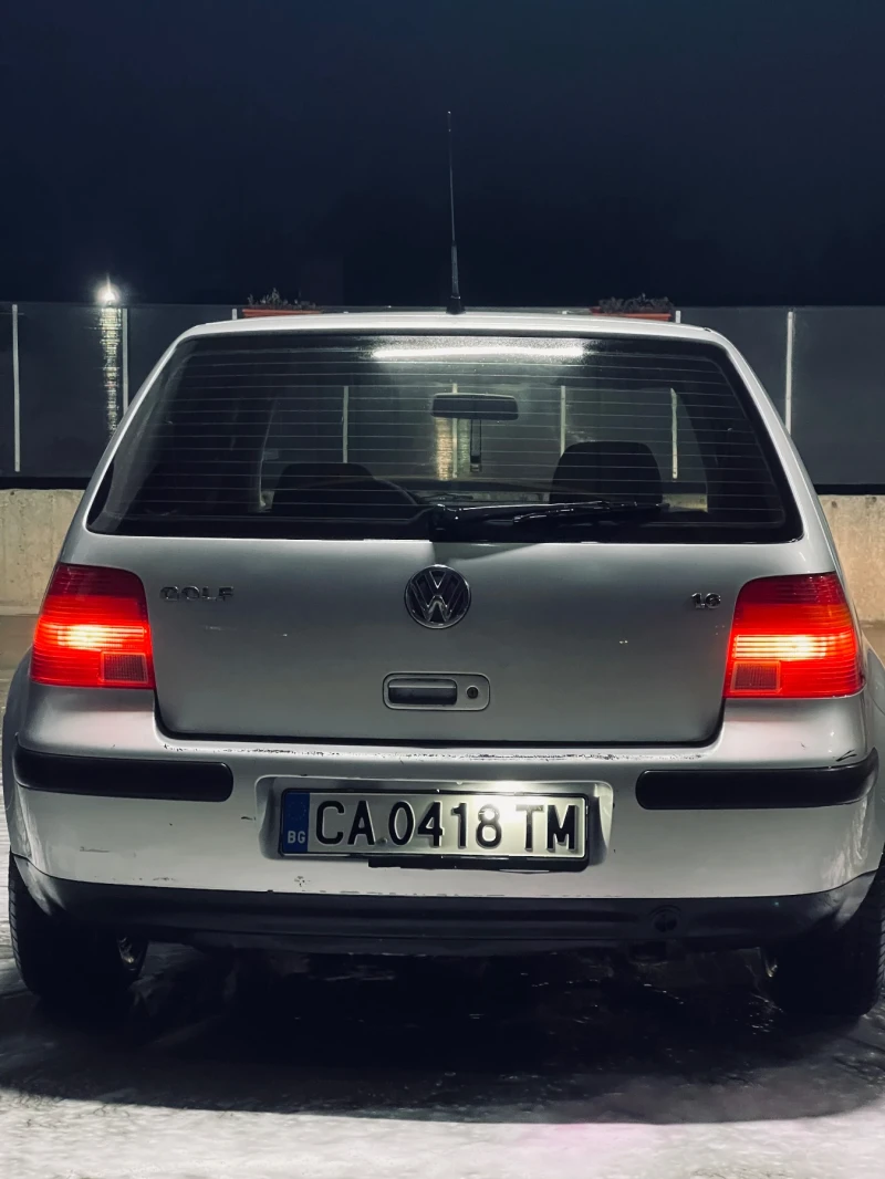 VW Golf, снимка 4 - Автомобили и джипове - 53167394