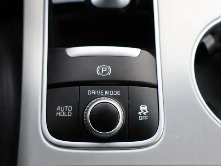 Kia Stinger * GT Limited * CARFAX * ЦЕНА ДО БГ, снимка 17 - Автомобили и джипове - 53974672