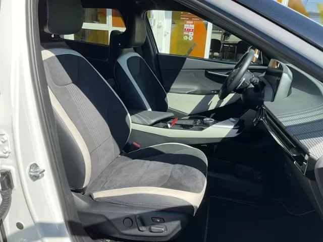 Kia EV6 GT-Line RWD KIA CERTIFIED DIST 360 HUD Winter Pack, снимка 14 - Автомобили и джипове - 54822422