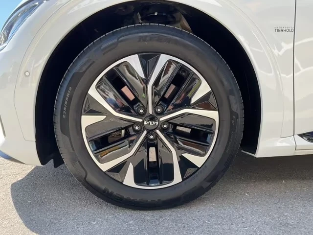 Kia EV6 GT-Line RWD KIA CERTIFIED DIST 360 HUD Winter Pack, снимка 17 - Автомобили и джипове - 54822422