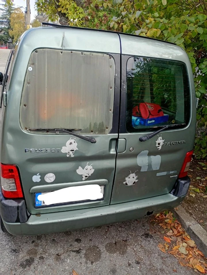 Peugeot Partner, снимка 9 - Автомобили и джипове - 56657523