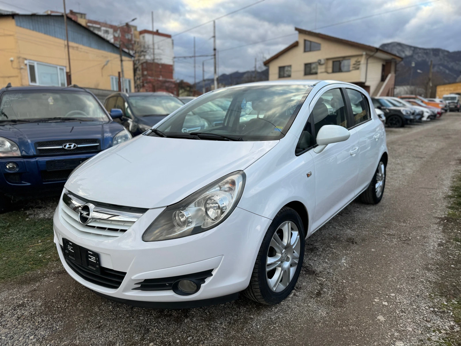 Opel Corsa 1.3CDTI KLIMATIK - изображение 2