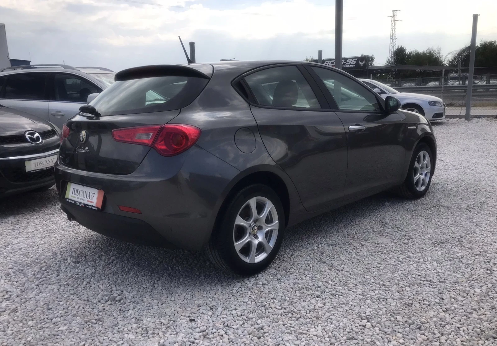 Alfa Romeo Giulietta 1.4i* Бензин* газ* EURO 5B* Лизинг - изображение 4