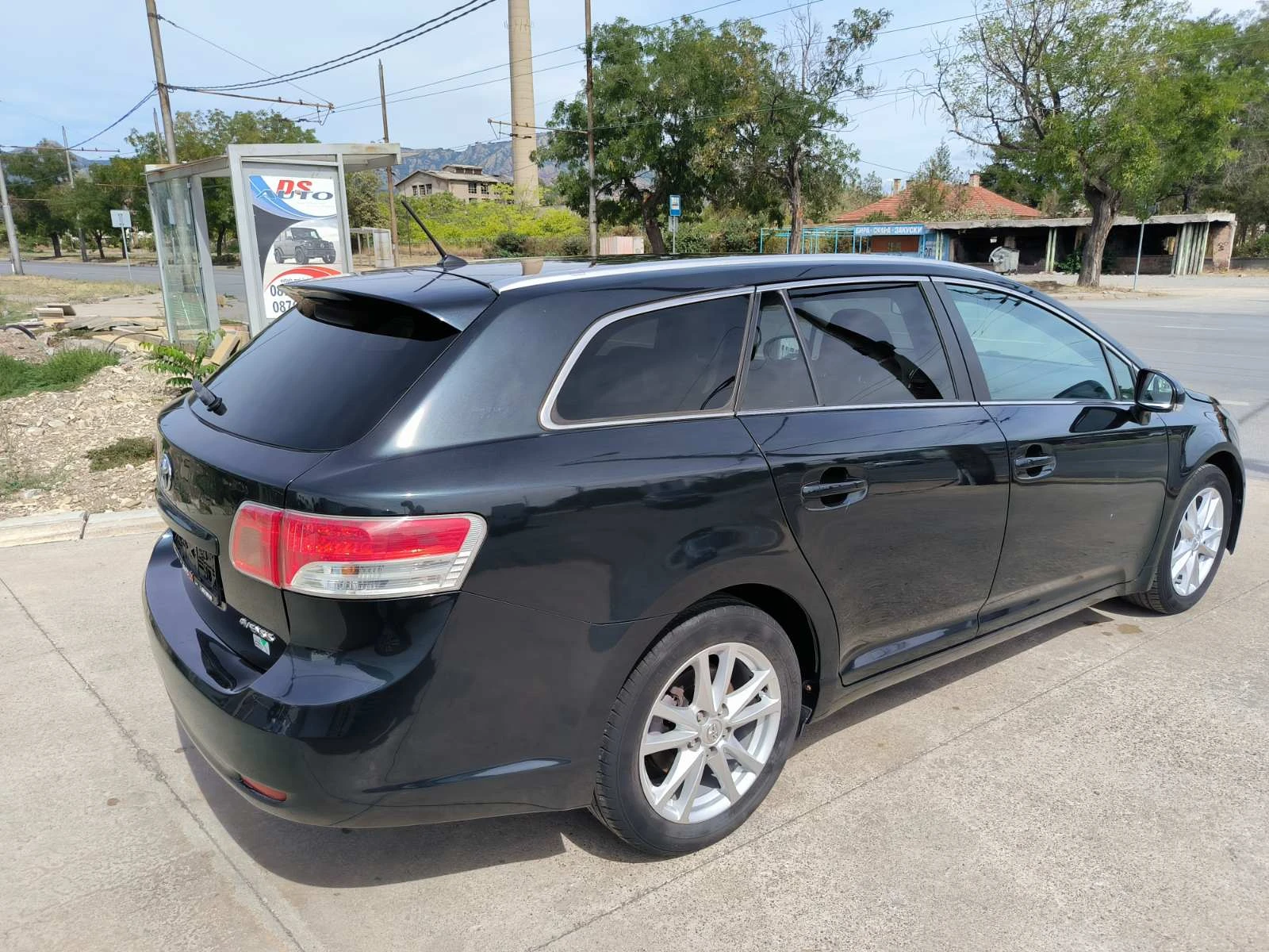Toyota Avensis 2.0d-Navi-Kamera-6sk.-Euro-5A - изображение 5