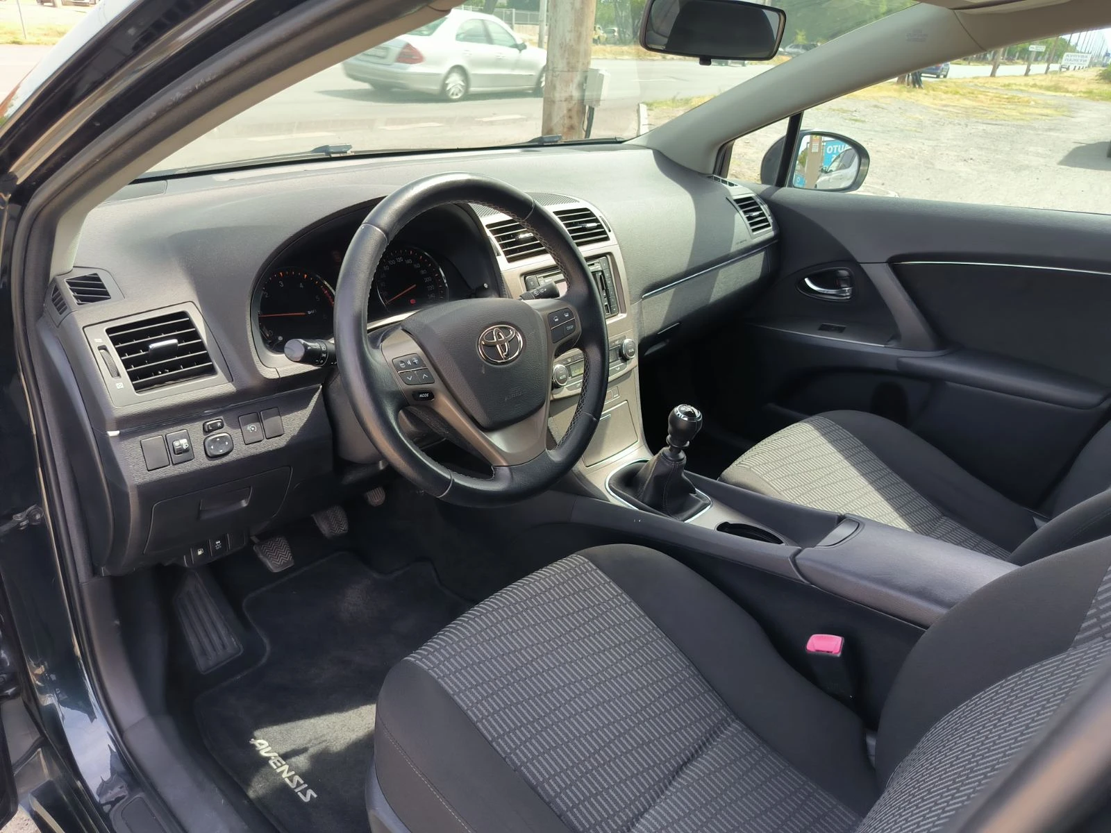 Toyota Avensis 2.0d-Navi-Kamera-6sk.-Euro-5A | Mobile.bg — изображение 13