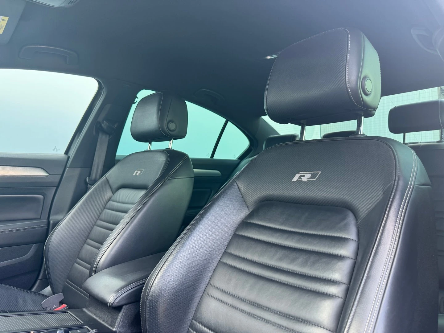 VW Passat 2.0 TDI SCR DSG Highline - изображение 6