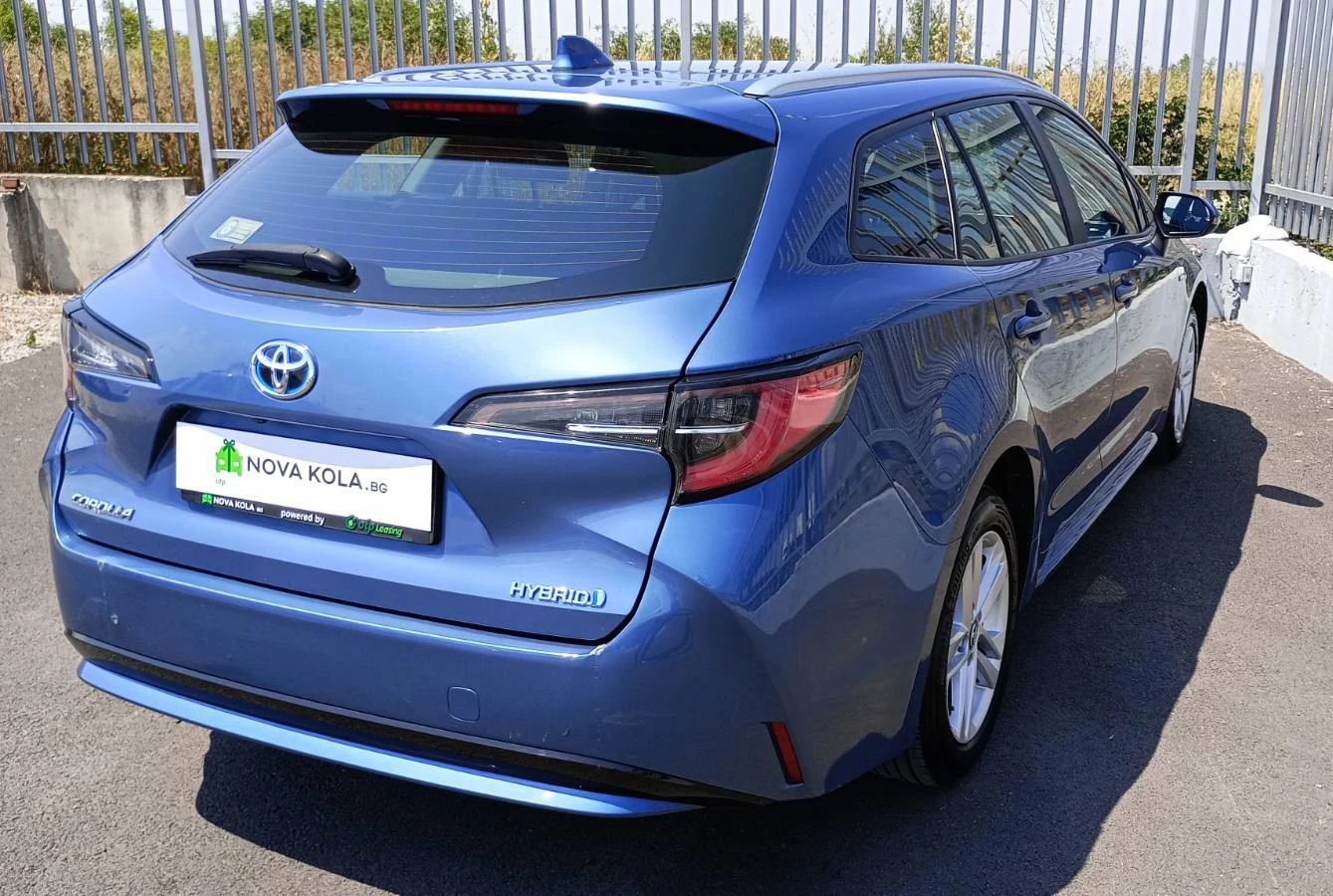 Toyota Corolla Touring 1.8(122 кс)Hybrid e-CVT - изображение 2