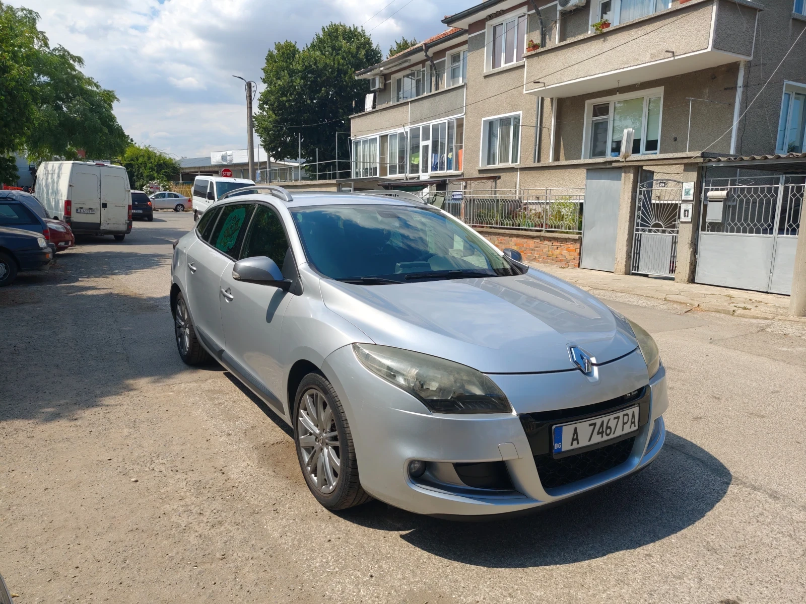 Renault Megane 1.5 dci - изображение 2