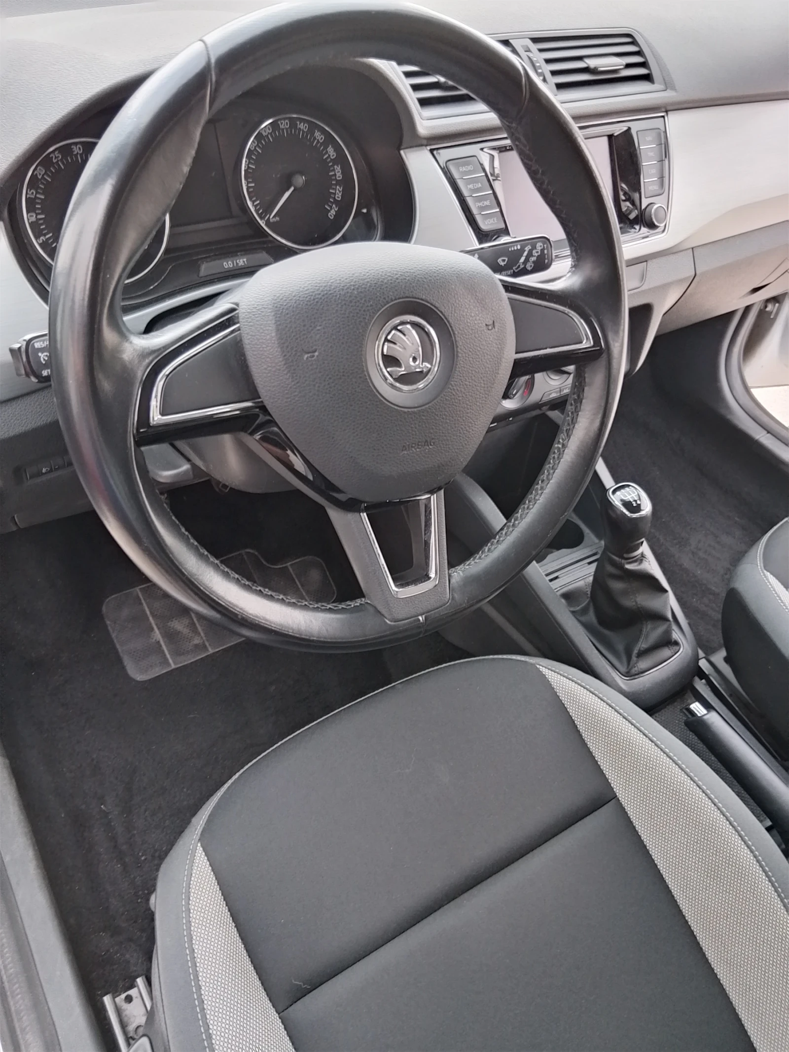 Skoda Fabia  - изображение 8