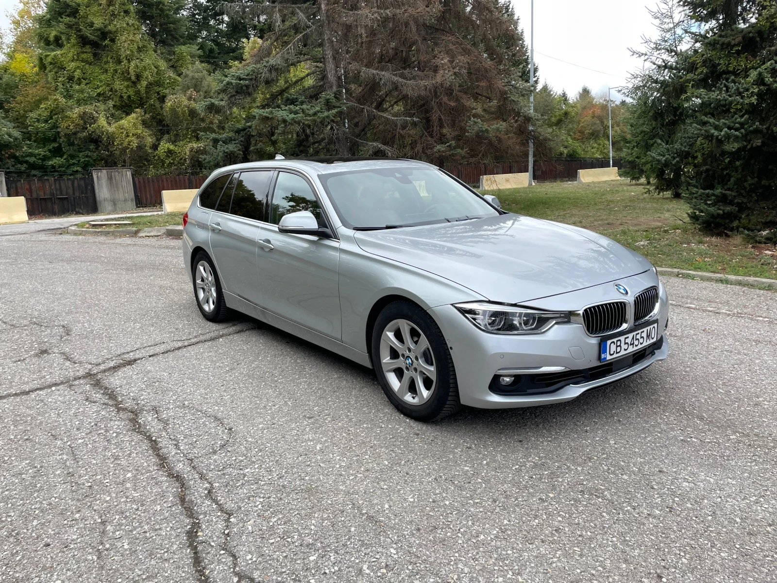 BMW 325 Новия мотор B47 /Дистроник | Full LED | Head-up - изображение 3