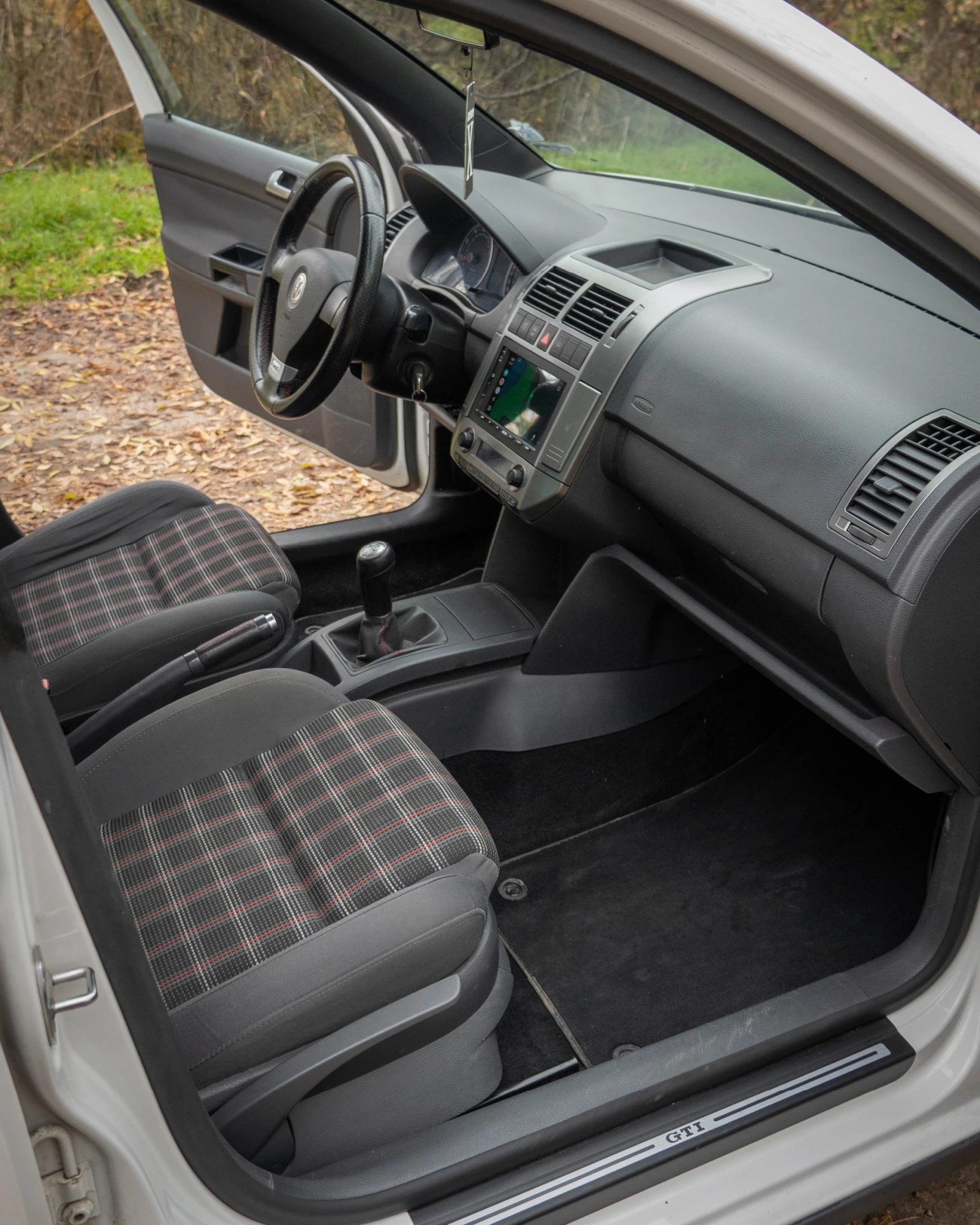 VW Polo GTI 1.8T BJX | Mobile.bg   14