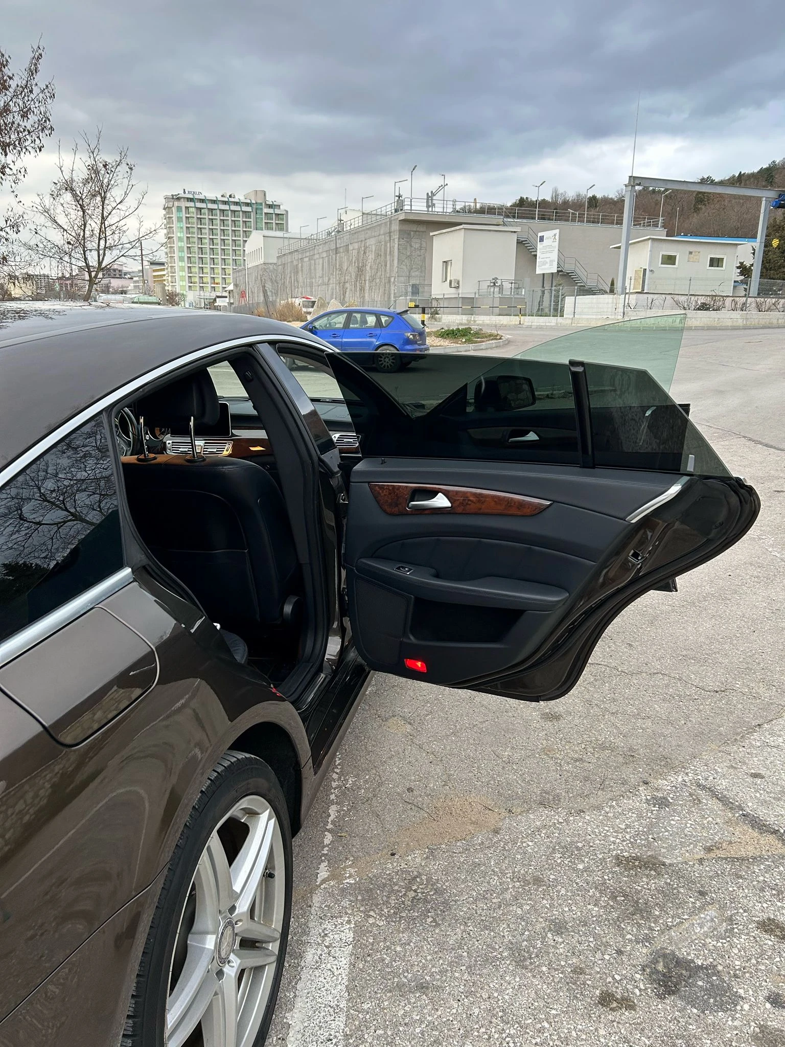 Mercedes-Benz CLS 350 AMG - DISKTRONIK -  УНИКАТ - изображение 7