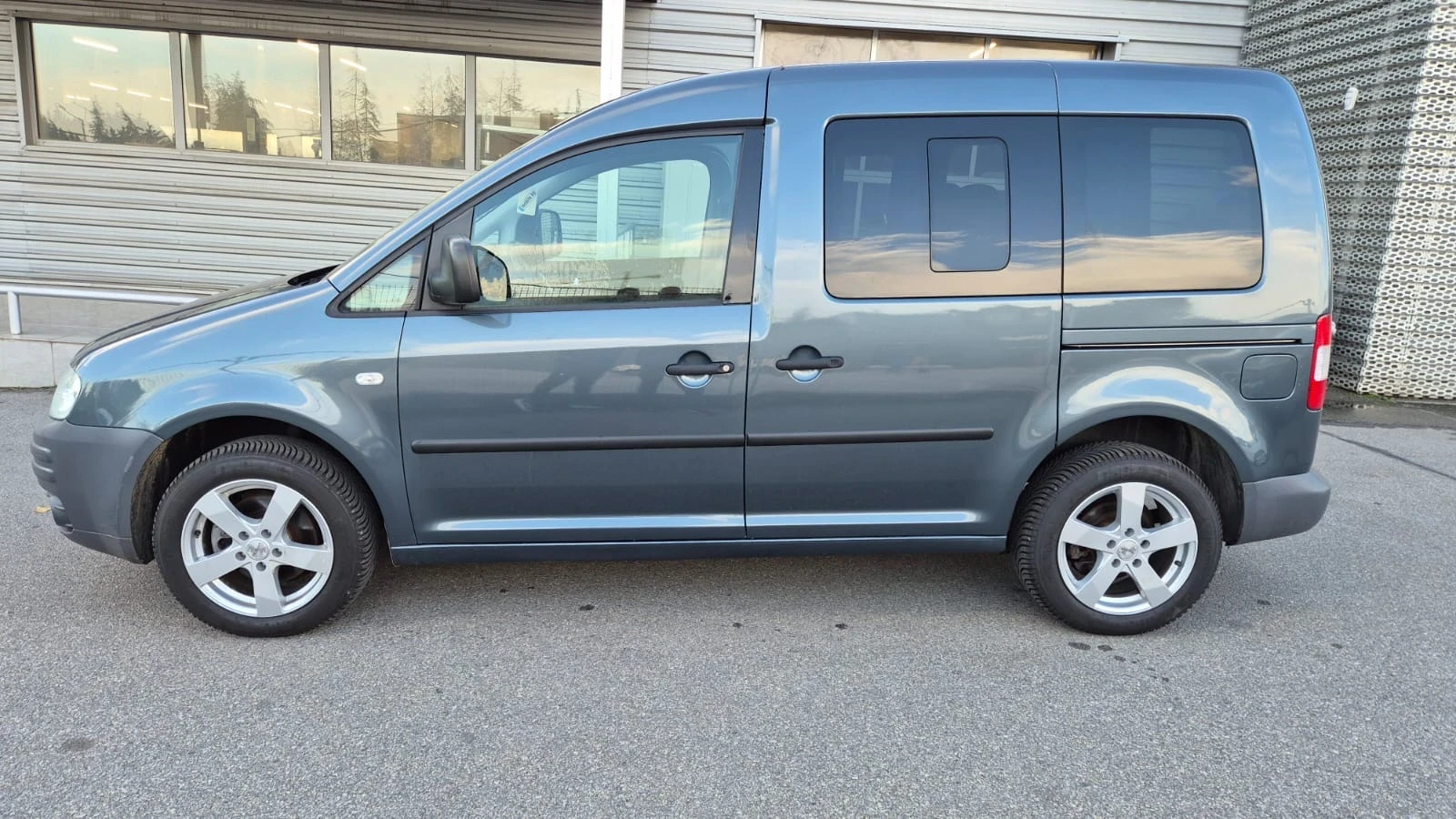 VW Caddy Life 102   | Mobile.bg   4