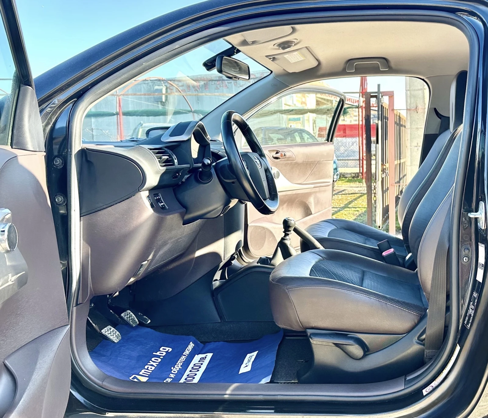 Toyota IQ 1.4 D4D 90HP - изображение 9