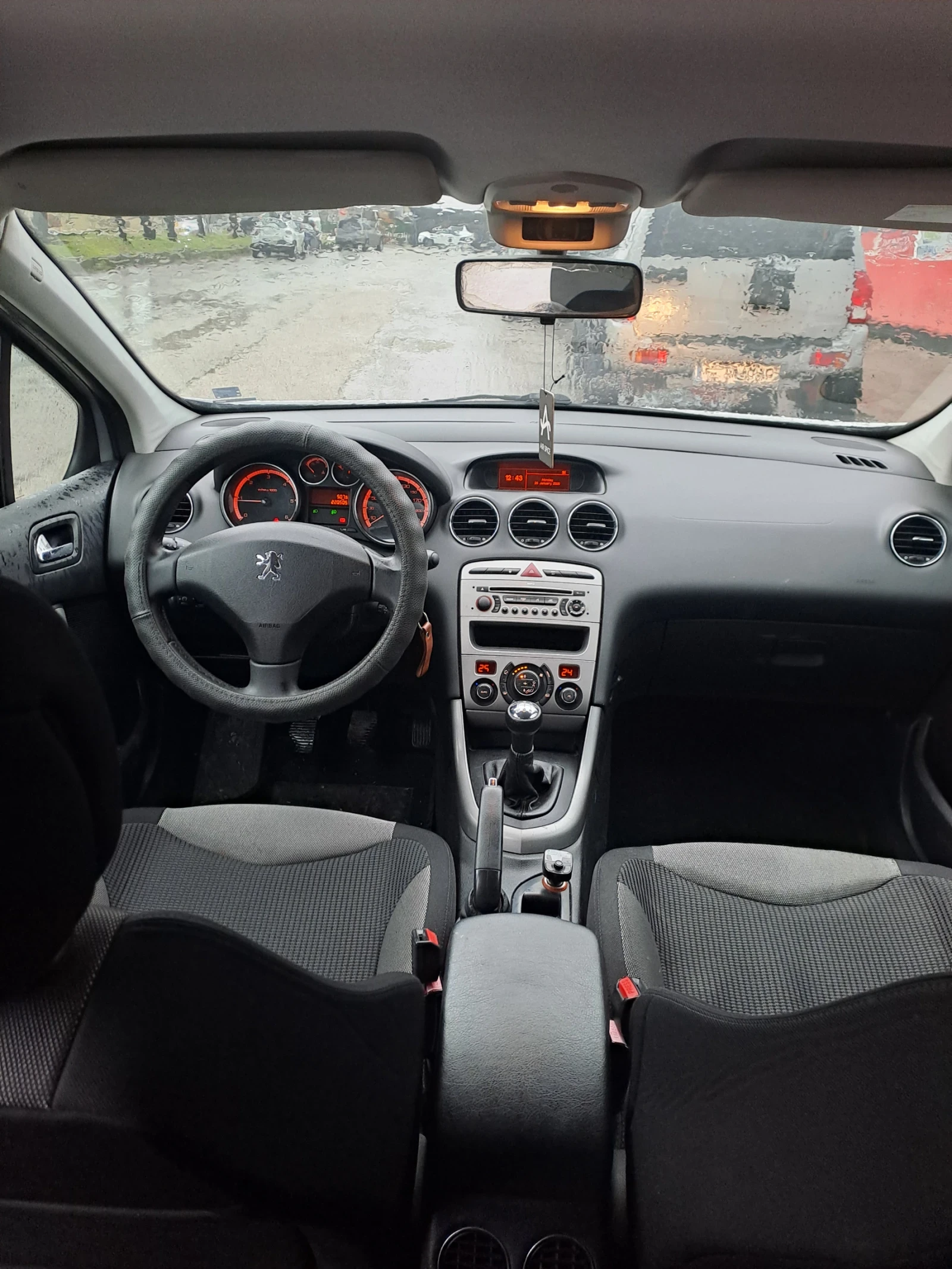 Peugeot 308  - изображение 8