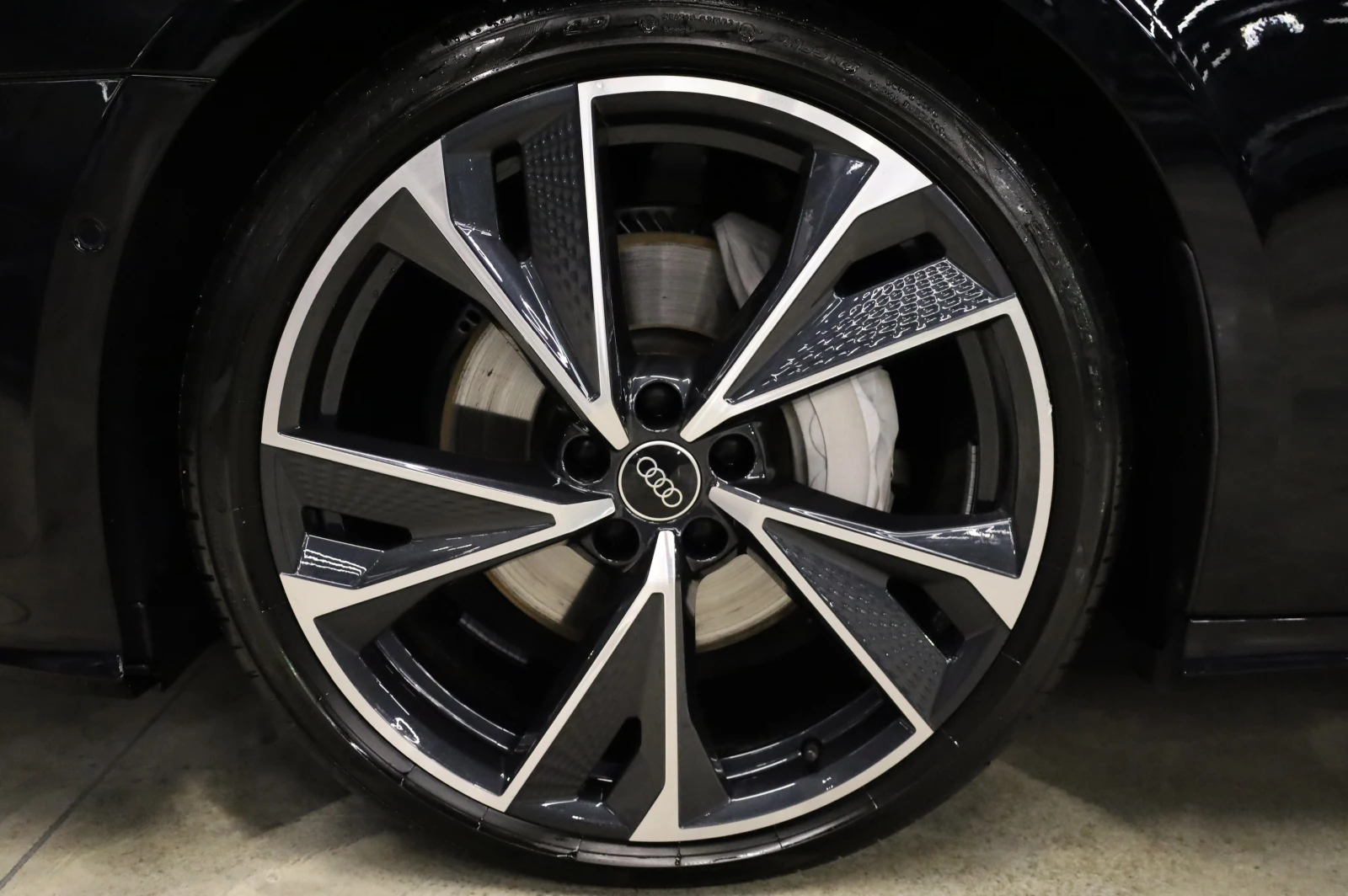 Audi A6 3XS-LINE* RS* HD MATRIX LIGHTS* B&O* HEAD UP*  - изображение 6