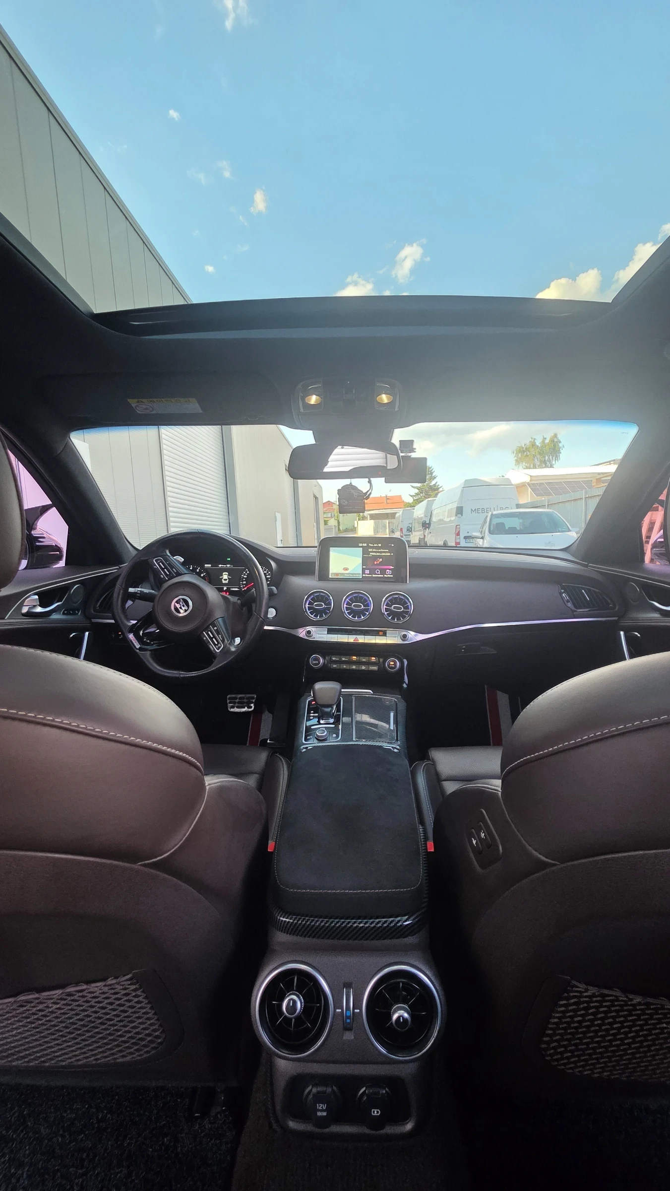 Kia Stinger 3.3T GT, снимка 11 - Автомобили и джипове - 54917841