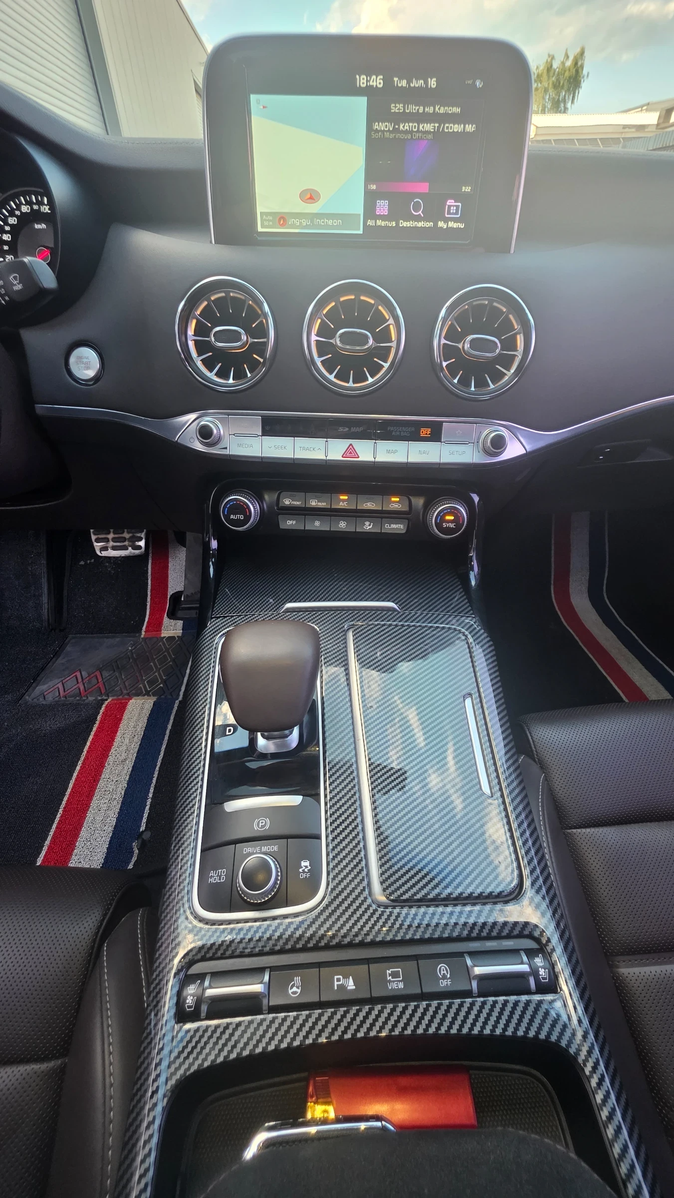 Kia Stinger 3.3T GT, снимка 14 - Автомобили и джипове - 54917841