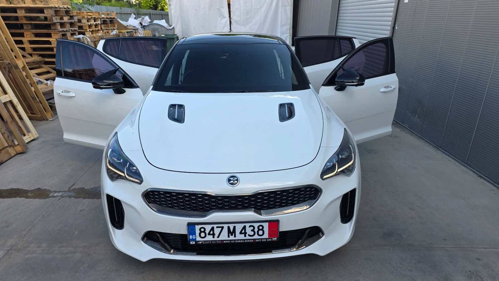 Kia Stinger 3.3T GT, снимка 3 - Автомобили и джипове - 54917841