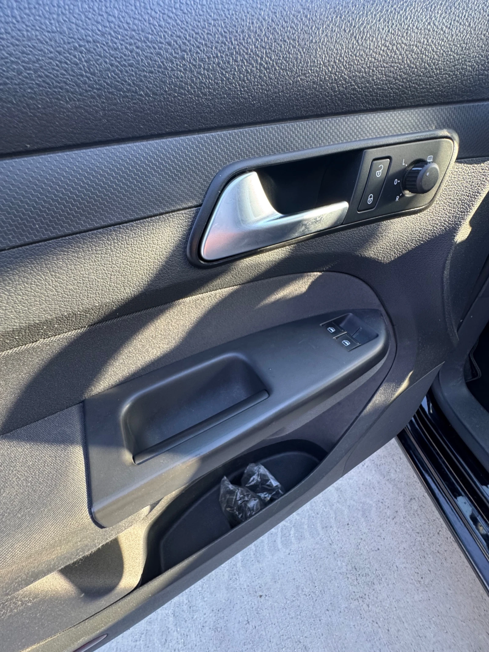 VW Caddy 2.0TDI!Немски!МАХИ!ТОП!ЧИСТО НОВО!ТОП! НОВ!, снимка 11 - Автомобили и джипове - 55092699