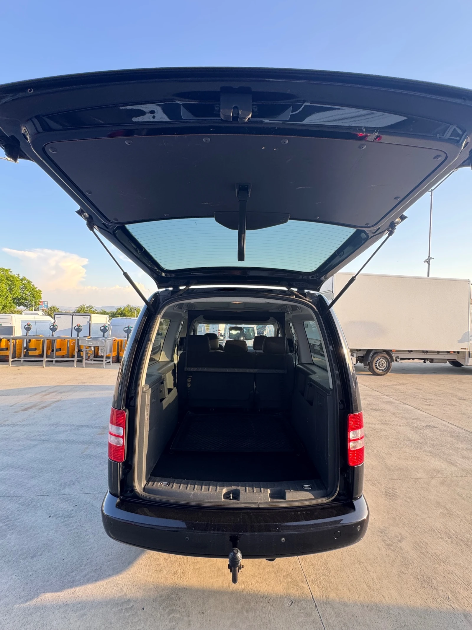 VW Caddy 2.0TDI!Немски!МАХИ!ТОП!ЧИСТО НОВО!ТОП! НОВ!, снимка 6 - Автомобили и джипове - 55092699