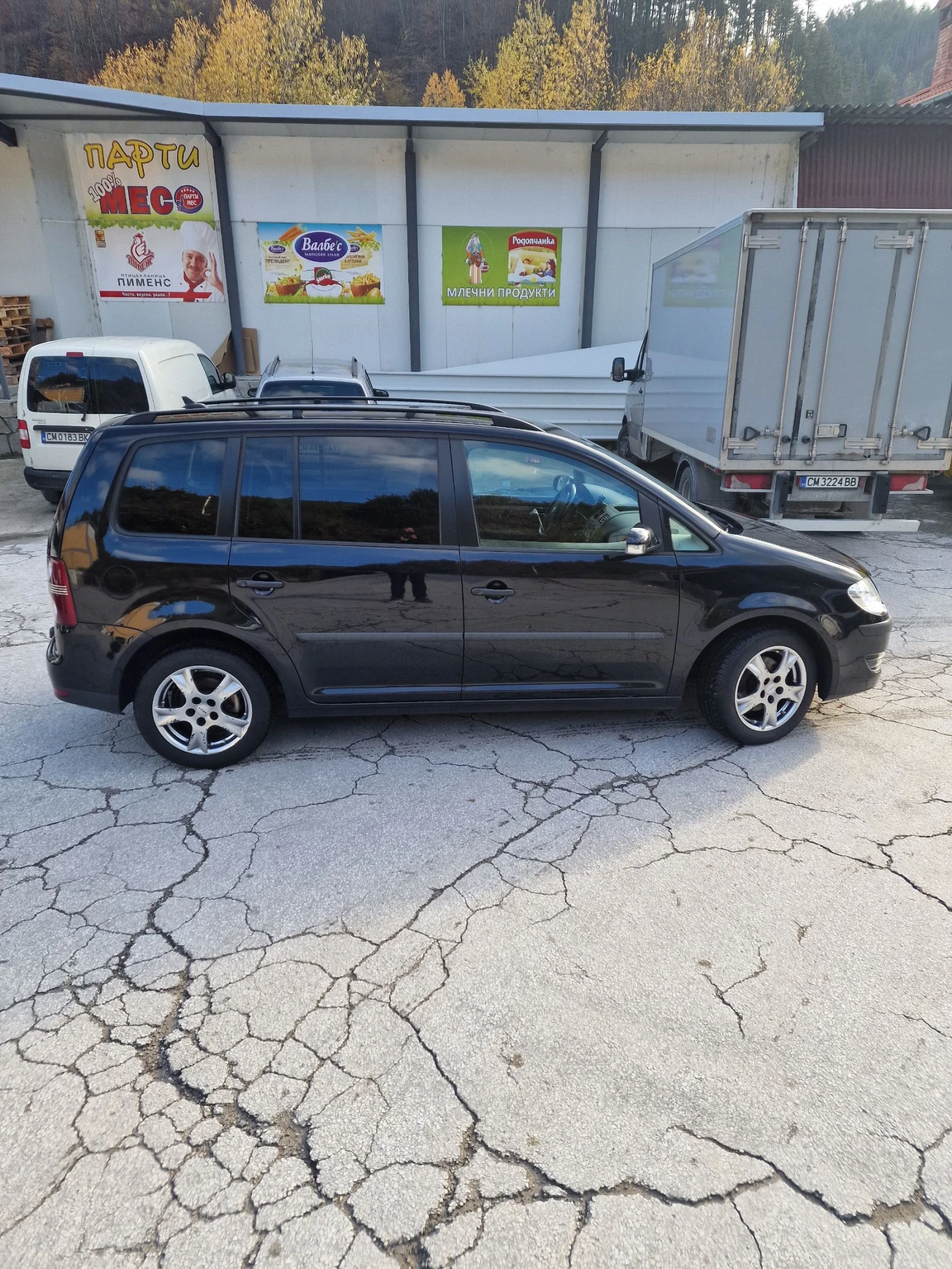 VW Touran 1.9 105 , снимка 6 - Автомобили и джипове - 55150086