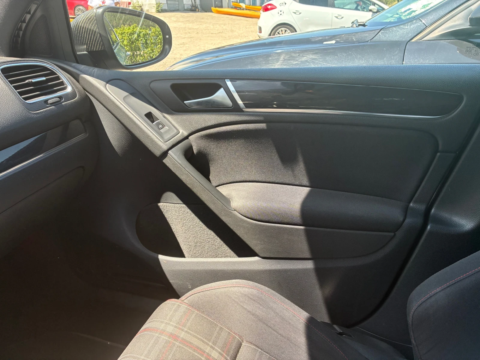 VW Golf GTI , снимка 11 - Автомобили и джипове - 55421110
