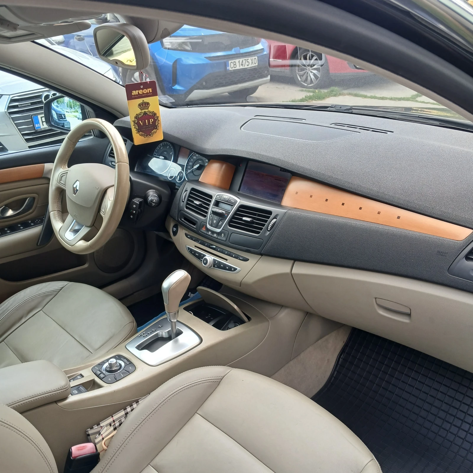 Renault Laguna АВТОМАТИК - ИНИЦИАЛЕ , снимка 11 - Автомобили и джипове - 55582478
