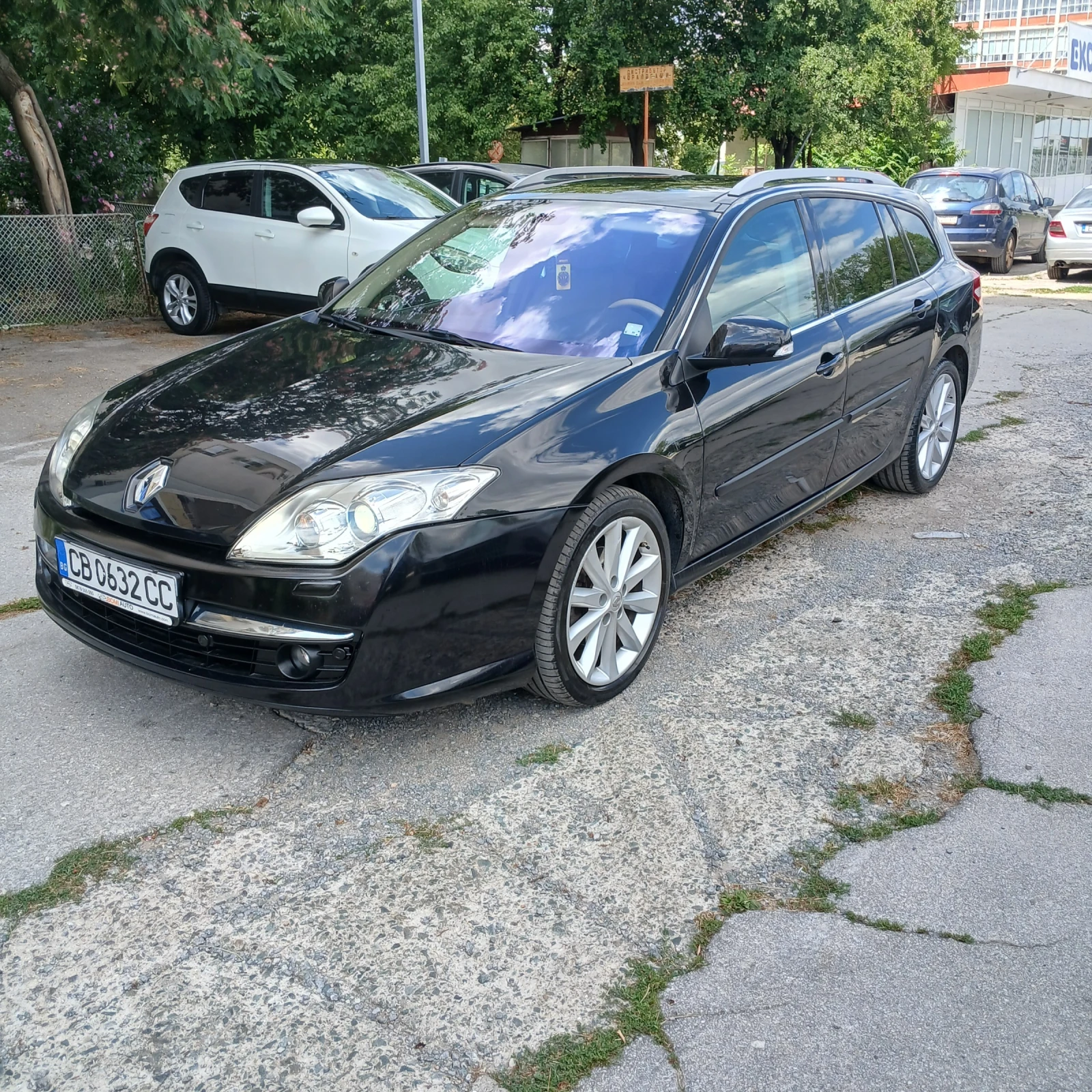 Renault Laguna АВТОМАТИК - ИНИЦИАЛЕ 