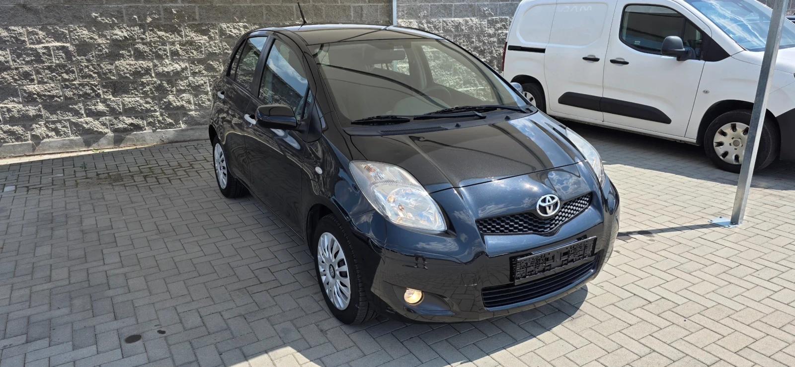 Toyota Yaris 1.33-100, снимка 6 - Автомобили и джипове - 55595020