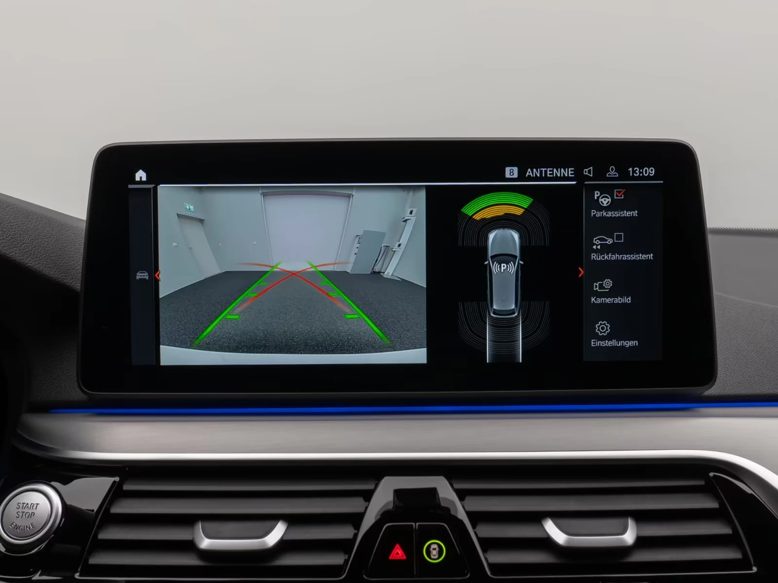 BMW 540 xDRIVE/340HP/M SPORT/HI-FI/HUD/LASER/CAM/KLES/745z, снимка 15 - Автомобили и джипове - 55661188