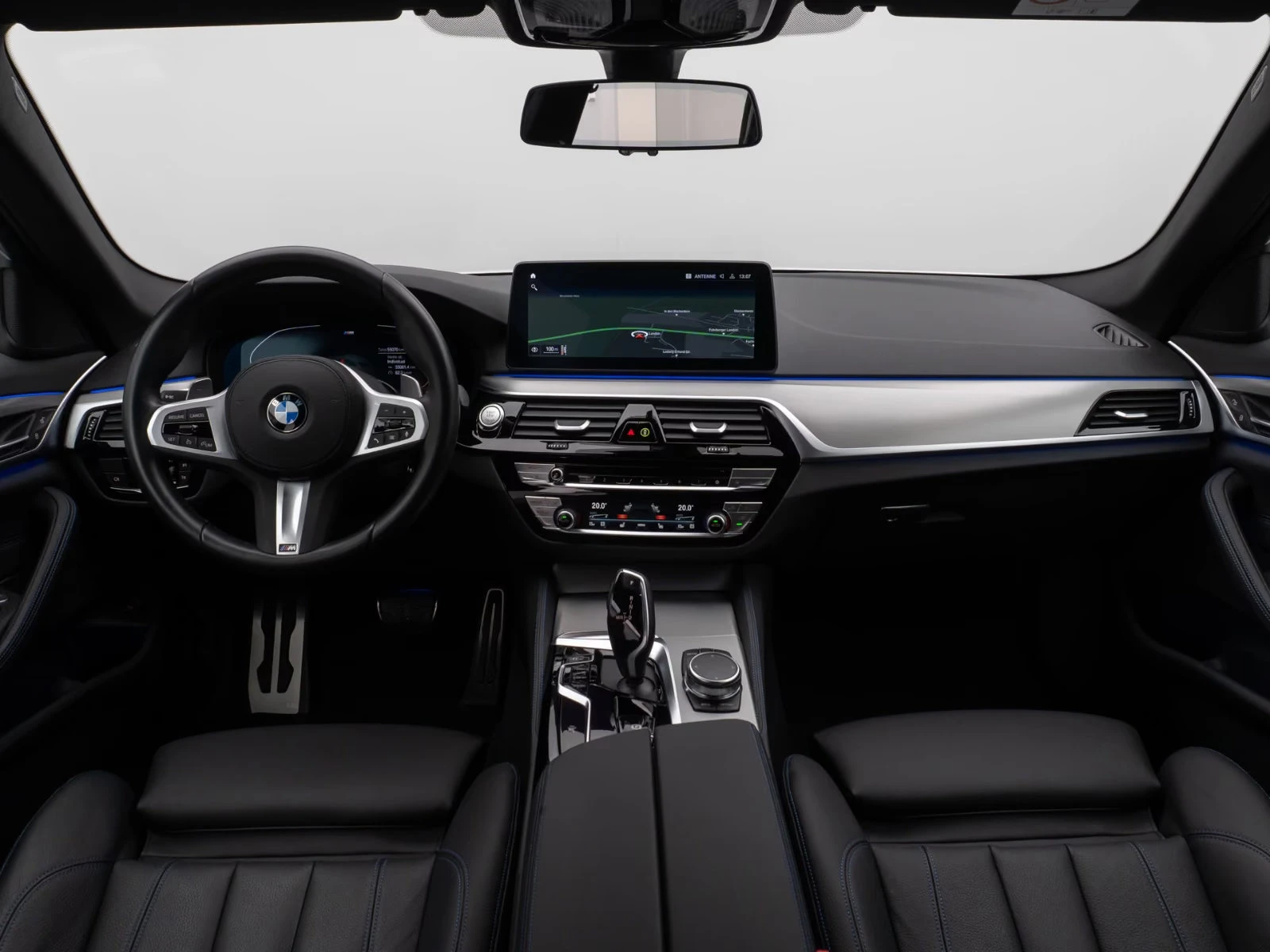 BMW 540 xDRIVE/340HP/M SPORT/HI-FI/HUD/LASER/CAM/KLES/745z, снимка 9 - Автомобили и джипове - 55661188