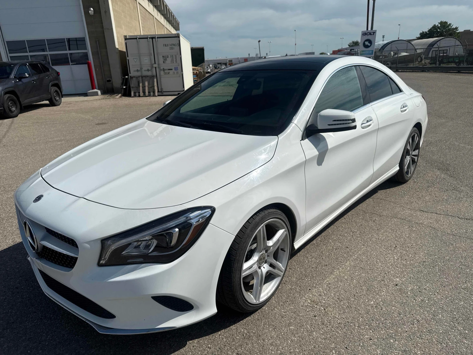 Mercedes-Benz CLA 250 4MATIC* PANORAMA* ПОДГРЕВИ* KEYLESS* 