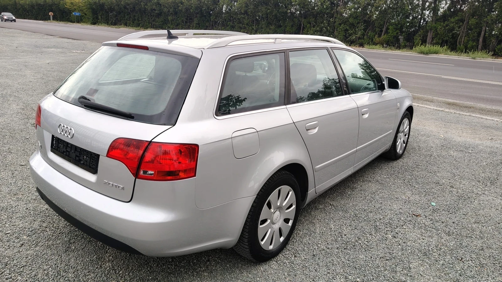 Audi A4 2.0TDI, снимка 4 - Автомобили и джипове - 56289480