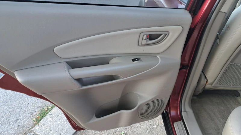 Hyundai Tucson 2.0CRDI -AUTOMATIC, снимка 6 - Автомобили и джипове - 51354900