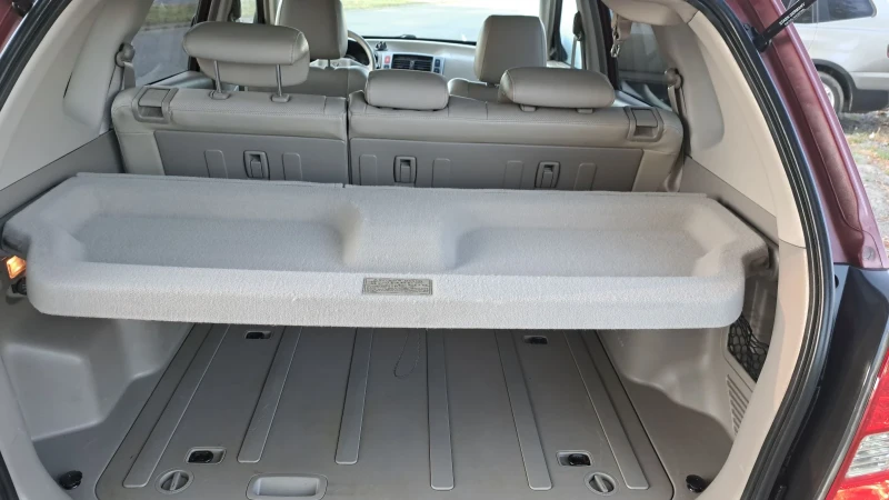 Hyundai Tucson 2.0CRDI -AUTOMATIC, снимка 4 - Автомобили и джипове - 51354900