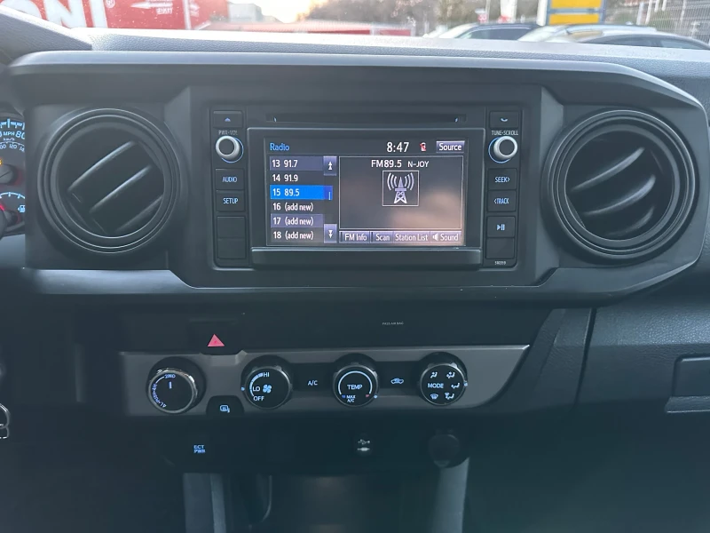 Toyota Tacoma, снимка 11 - Автомобили и джипове - 53157003