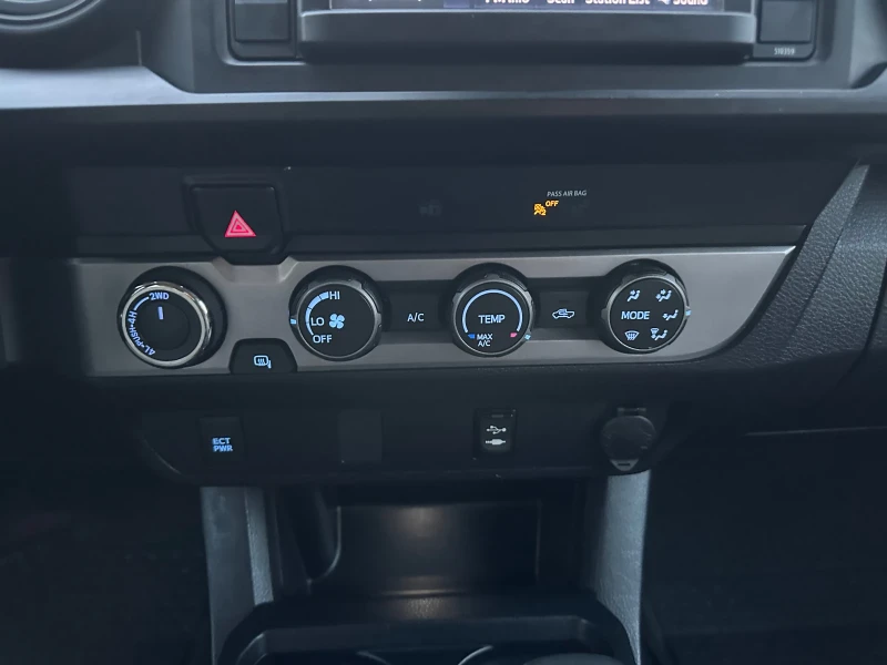 Toyota Tacoma, снимка 13 - Автомобили и джипове - 53157003