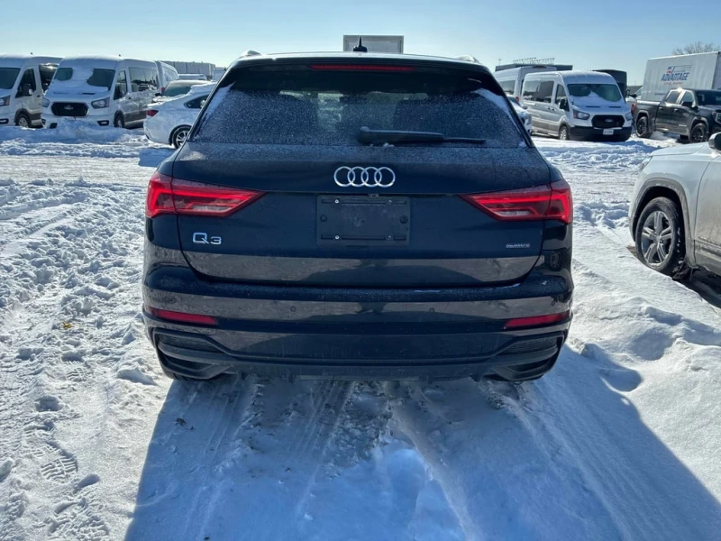 Audi Q3 * Progressiv * CARFAX * ЦЕНА ДО БГ, снимка 4 - Автомобили и джипове - 53404825