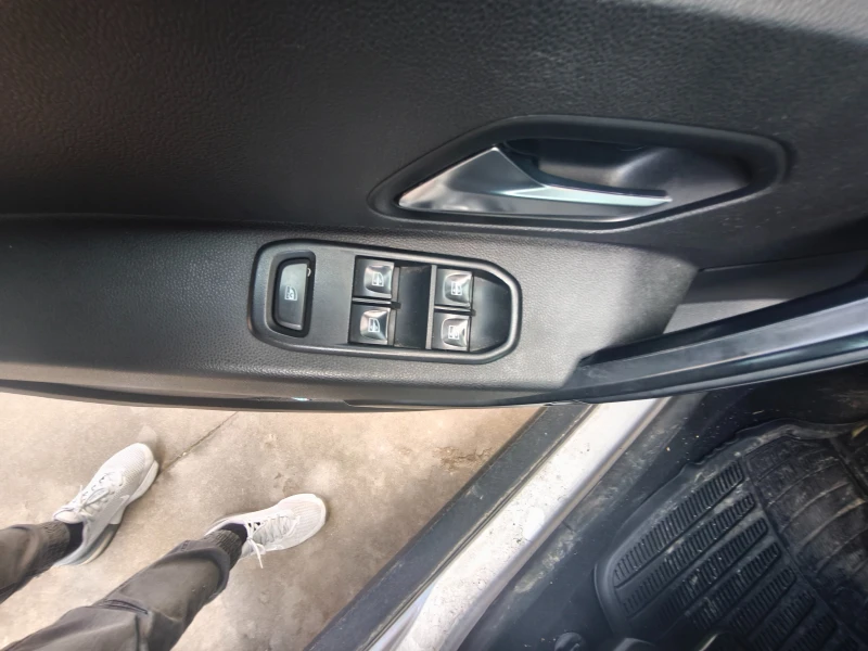 Dacia Duster 1, 6/115 Prestige, снимка 17 - Автомобили и джипове - 53528057