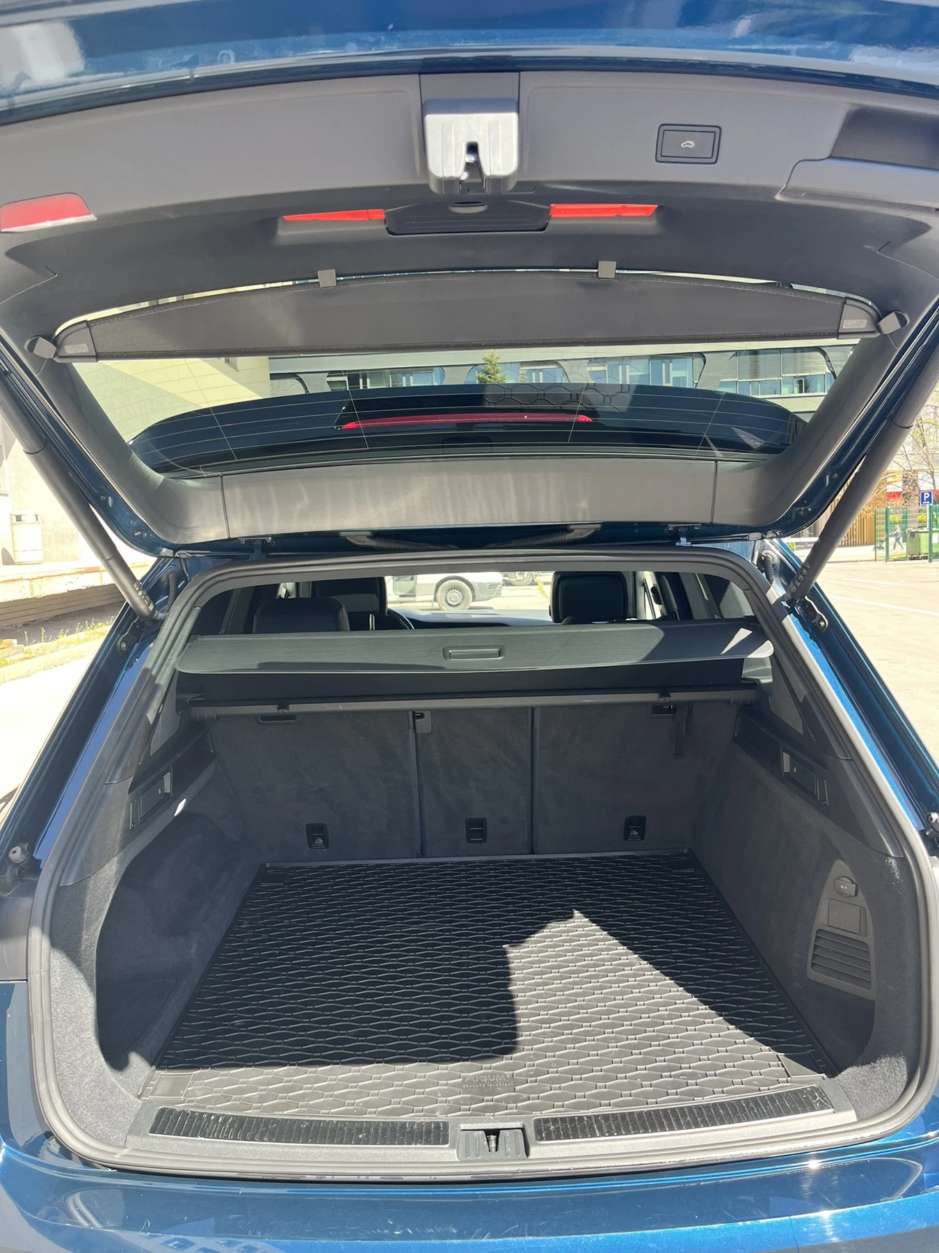 VW Touareg Elegance 3.0TFSI V6 4Motion, снимка 5 - Автомобили и джипове - 53435607