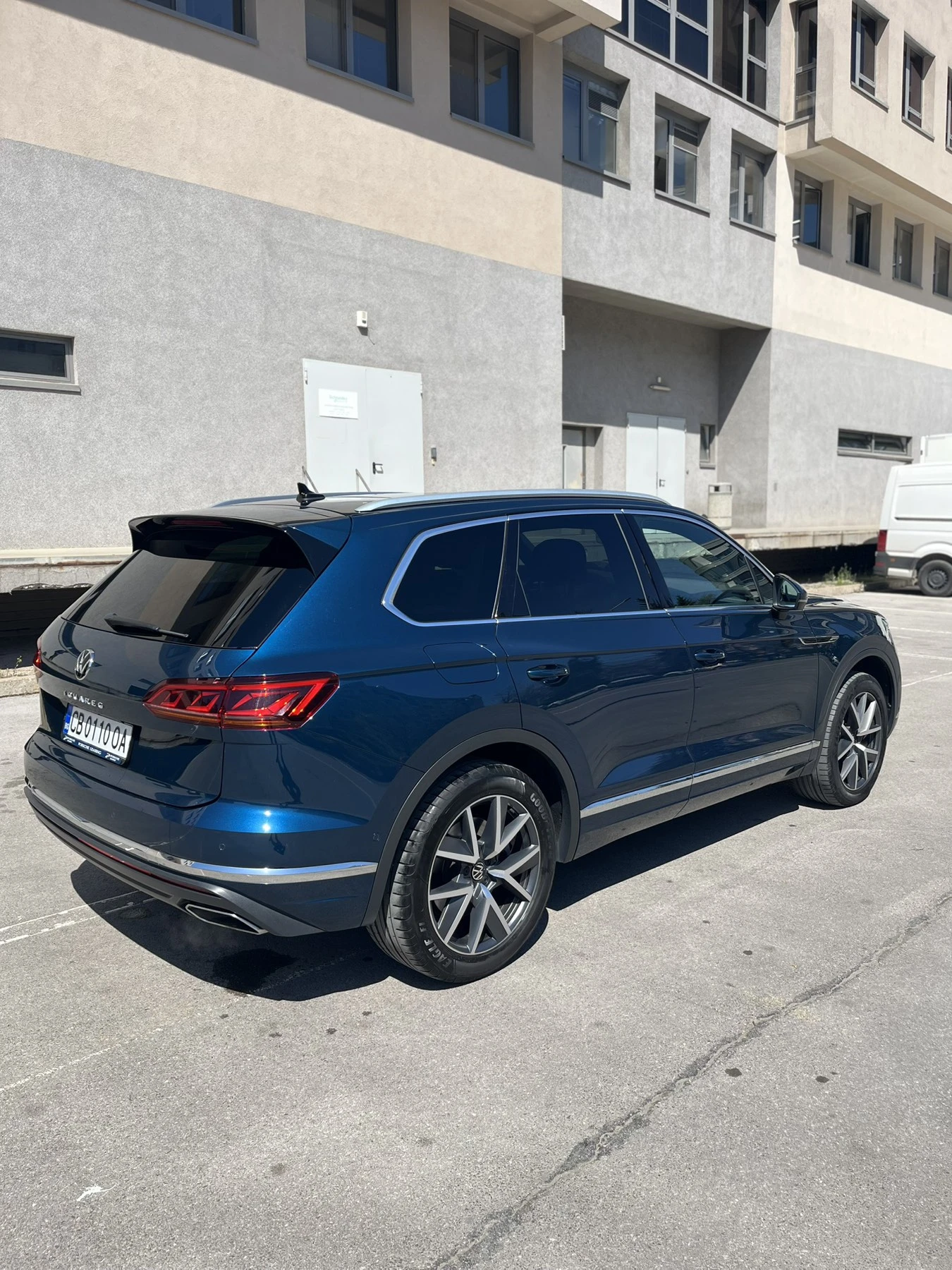 VW Touareg Elegance 3.0TFSI V6 4Motion, снимка 4 - Автомобили и джипове - 53435607