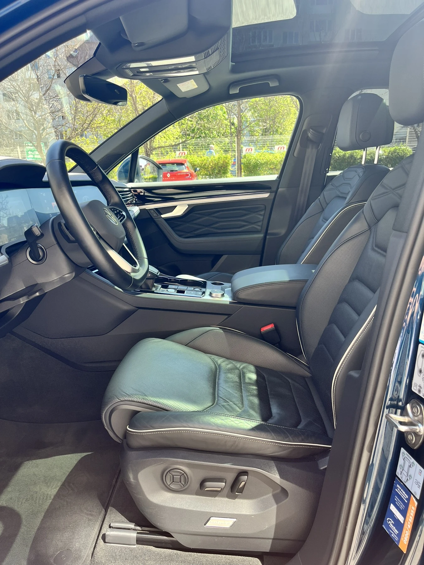 VW Touareg Elegance 3.0TFSI V6 4Motion, снимка 9 - Автомобили и джипове - 53435607