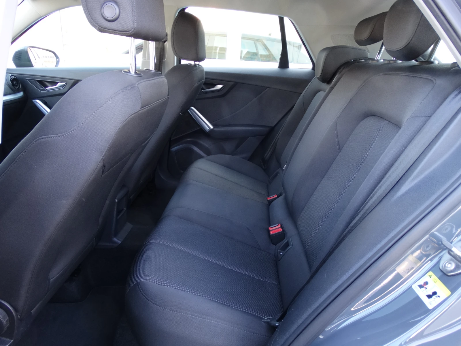 Audi Q2 2.0TDI-150ps-Automat-QUATTRO, снимка 9 - Автомобили и джипове - 53744185