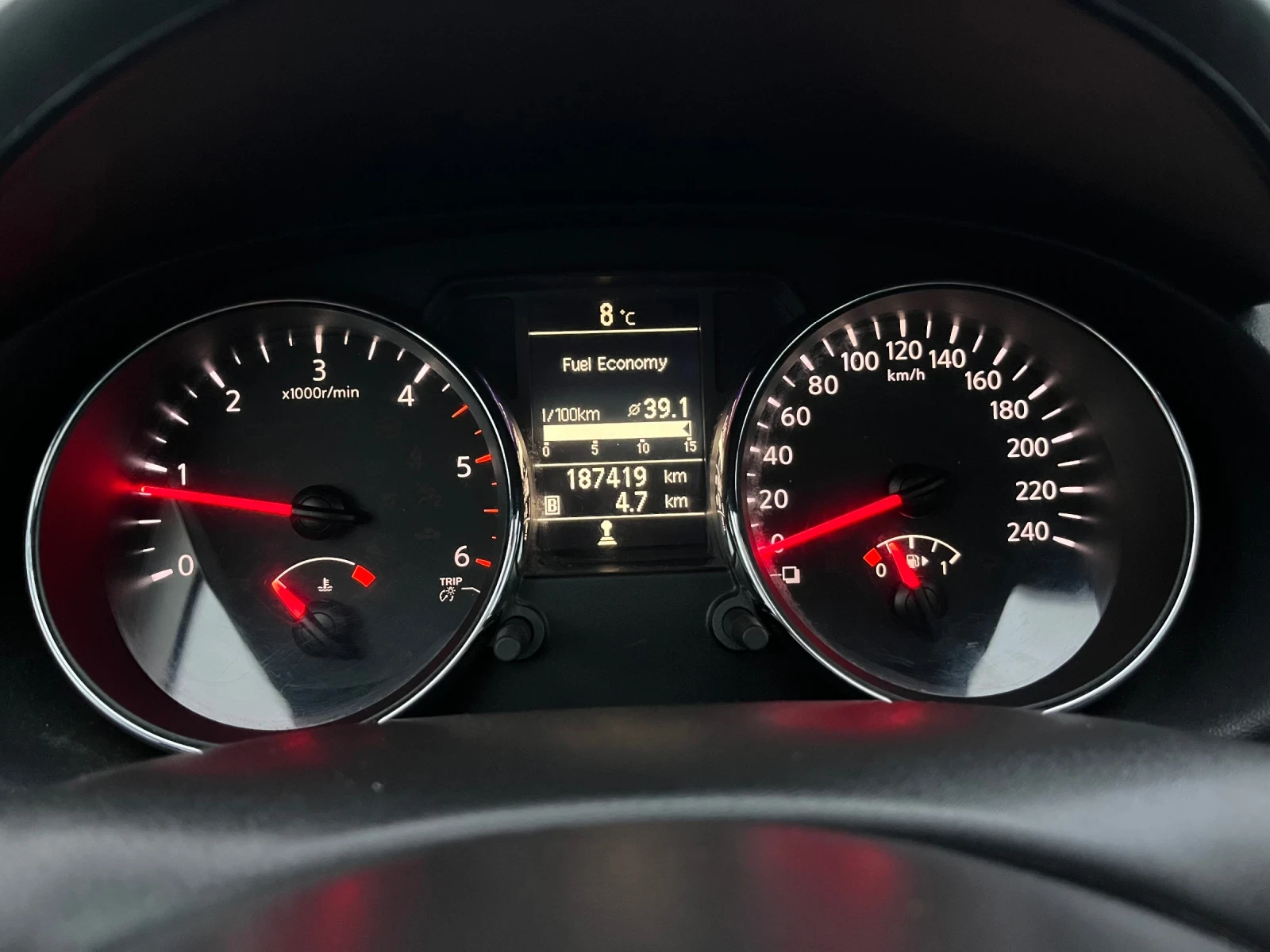 Nissan Qashqai 1.5DCI.N-tec.Navi, Panorama.Собствен лизинг!!!, снимка 15 - Автомобили и джипове - 53904833