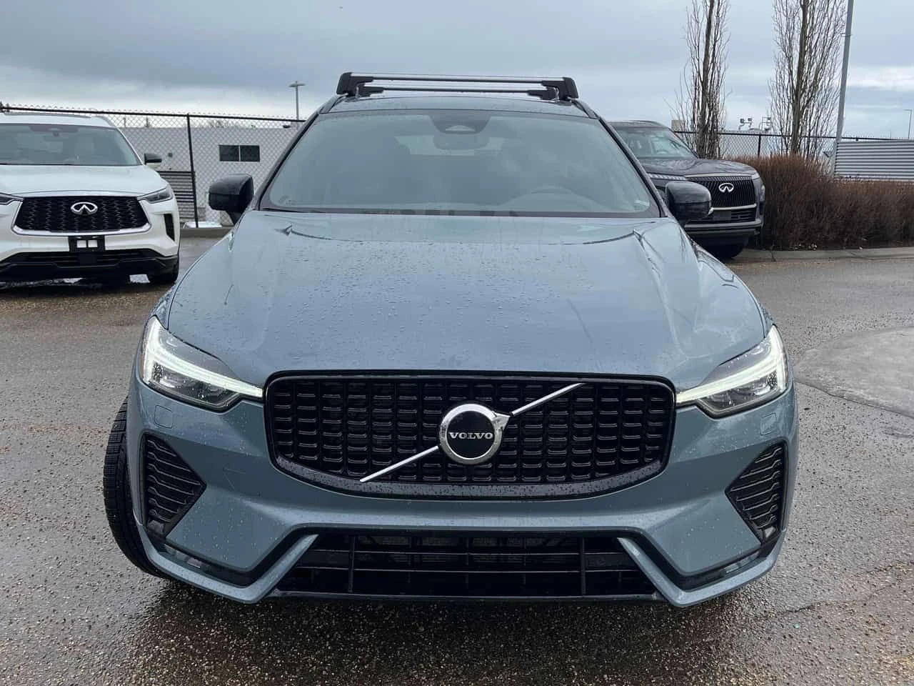 Volvo XC60 * R Design * CARFAX * БЕЗ ПЪРВОНАЧАЛНА ВНОСКА, снимка 6 - Автомобили и джипове - 53912597