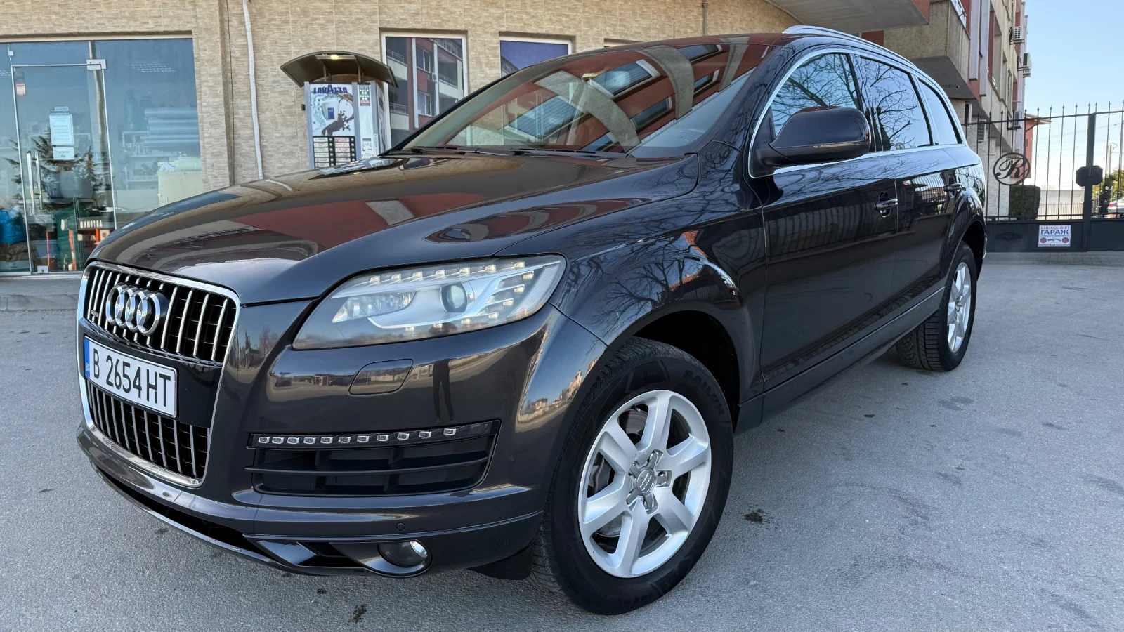 Audi Q7, снимка 3 - Автомобили и джипове - 54257385