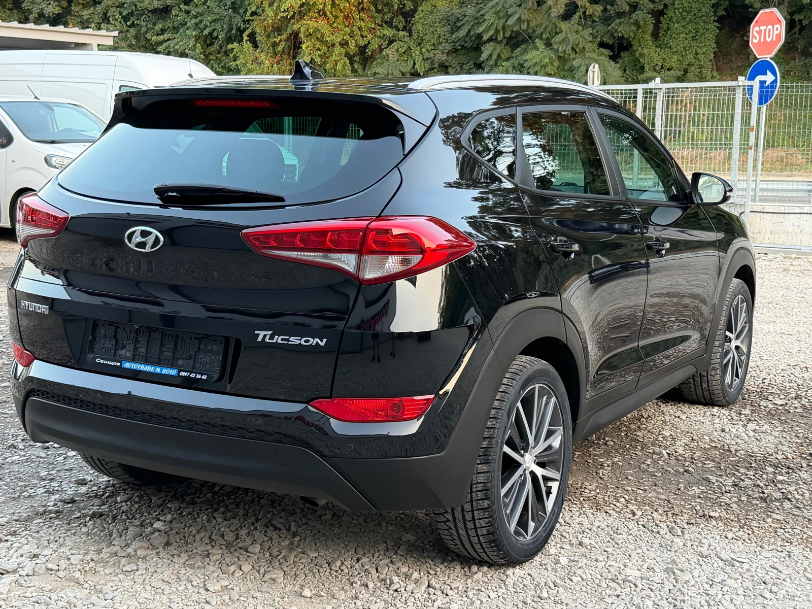 Hyundai Tucson 1.7CDRI* LED* NAVI* EVRO6, снимка 4 - Автомобили и джипове - 55482491