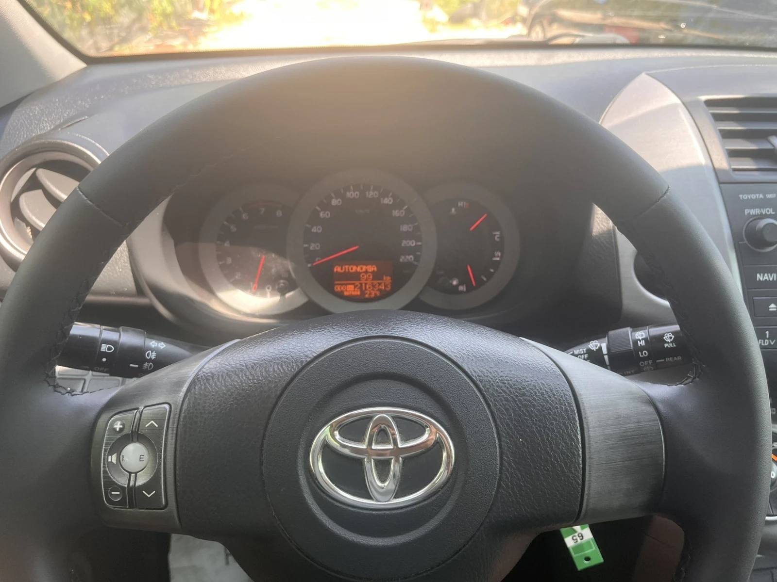 Toyota Rav4 2.0i, АГУ, снимка 13 - Автомобили и джипове - 55621208