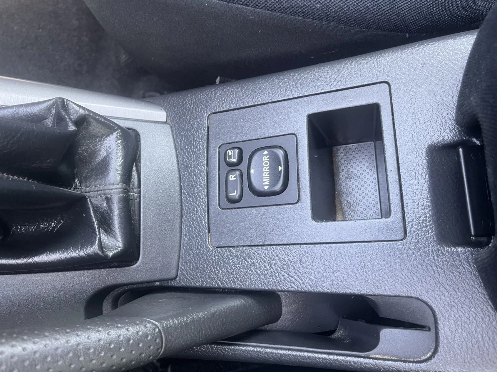 Toyota Rav4 2.0i, АГУ, снимка 15 - Автомобили и джипове - 55621208